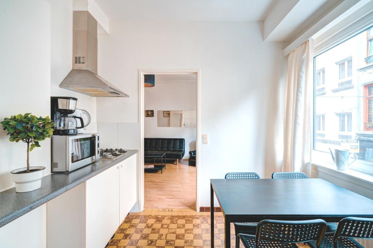 Lucky Lambert Apartment *